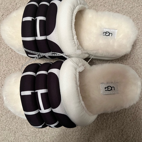 Brand New UGG slip on shoes black/whitish cream size 6 No box - Picture 3 of 5
